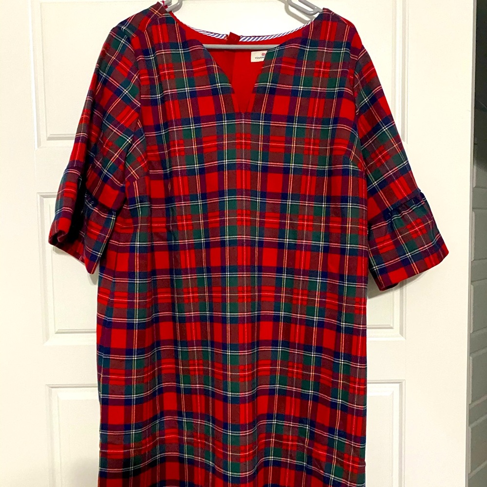 Vineyard Vines flutter sleeve dress